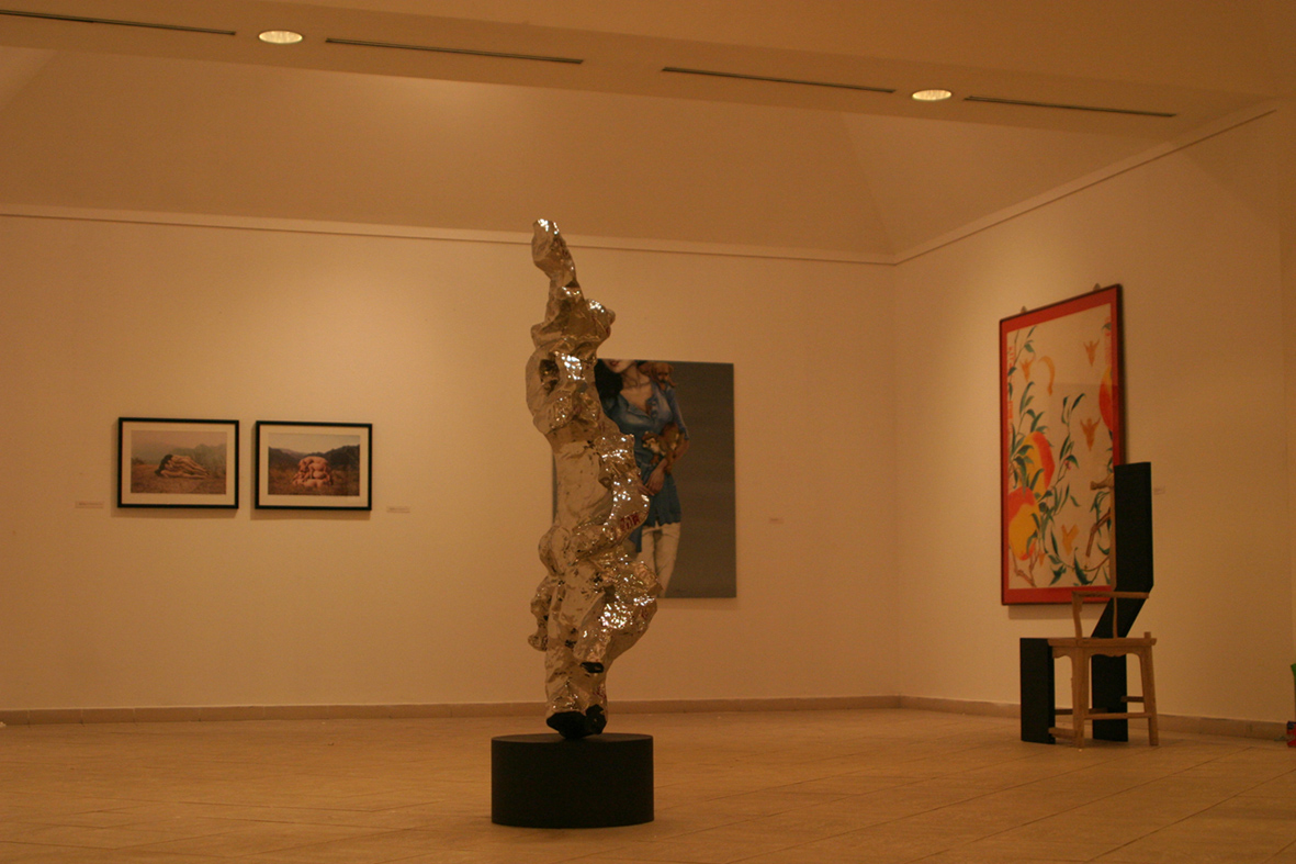 Zhu Wei's Painting at Cuba